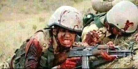 خون میں نہاۓ ہوۓ جسموں سے پوچھو
اس وطن پہ جان لٹانے کا مزا کیا ہے❤
💕