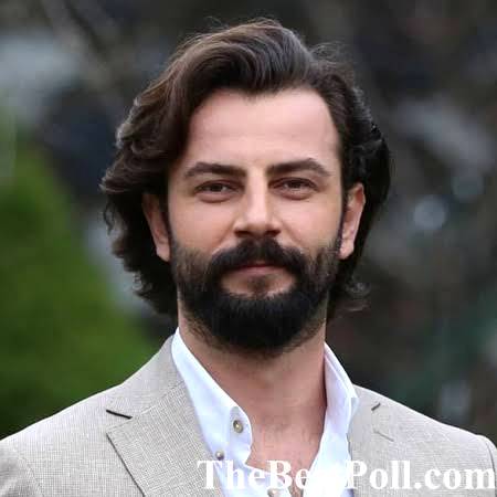 Long hair suit on men 😍agreeee??