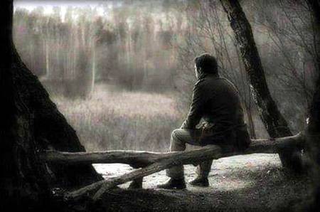 میں عشق کی دنیا میں مفتی تو نہیں مگر یہ میرا فتوئ  ہے....😍

جو راستے میں  چھوڑ جاتے ہیں وہ  کافر  سے کم نہیں ہوتے... 😍