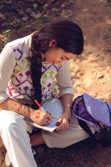 ﮨﻢ ﻣﮑﺘﺐ ﻧﮯ ﺳﺎﺭﺍ ﺳﺒﻖ ﭘﮍﮪ ﻟﯿﺎ ﺍﻭﺭ ﻣﯿﮟ ﺗﯿﺮﺍ ﻧﺎﻡ لکھتا ﻣﭩﺎتا ﺭہا