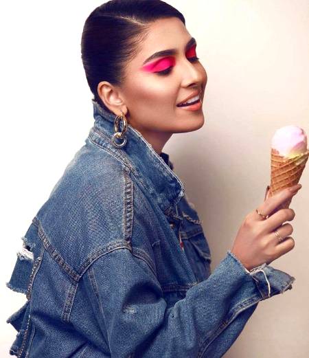 Pakistani Celebs image