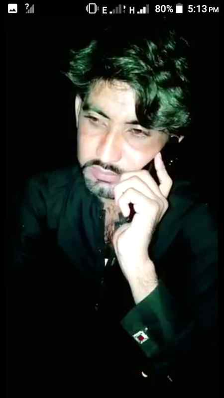 میرا اس شخص سے بس اتنا سا تعلق ہے🔥
اسے جب درد ہوتا ہے مجھے محسوس ہوتا ہے 🔥
Ek pl rha ni jata usky bna wo klh see gyb😥khoda ya rkhna usy slamt I am v sd I miss u L 😑
