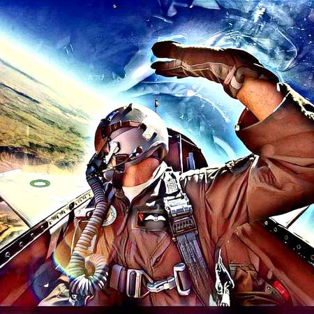 سیر ساحل کر چکے اے موج ساحل سر نہ مار
 تجھ سے کیا بہلیں گے طوفانوں کے بہلائے ہوئے
____💞🇵🇰💞____pak Air force 🇵🇰🇵🇰🇵🇰🇵🇰🇵🇰