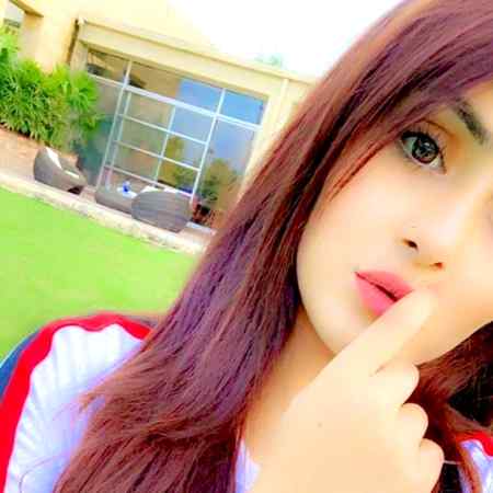 میں روٹھ تو سکتی ہوں😒😐🙁مگر چھوڑ نہیں سکتی ✌️👉 میرے کانوں میں اذان کے بعد  وفا پھونکی گئی😘😍😏👉