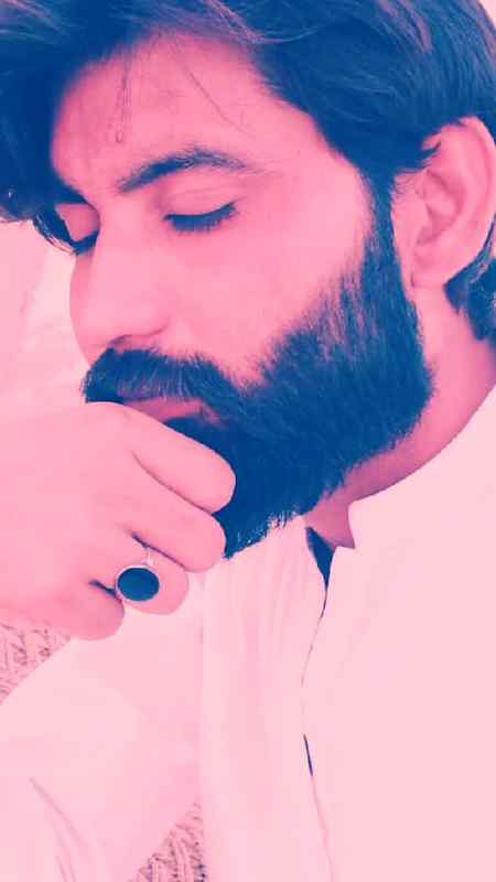 ہم سے ملنے میں اک خرابی ہے،،،
پھر کسی اور کے نہیں رہو گے تم❤😘