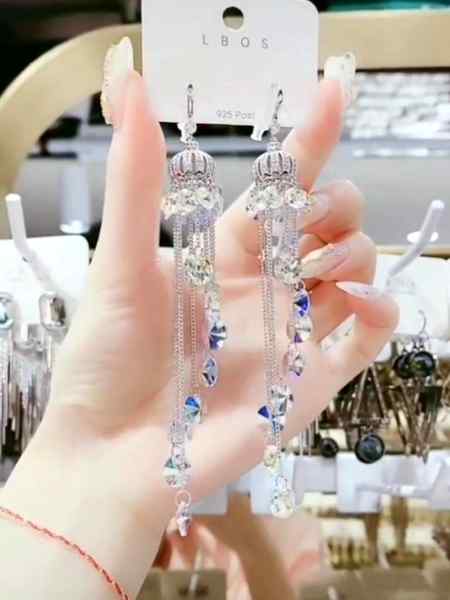 Niceeee earring😍😍.a6