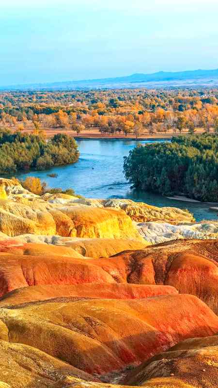 Rainbow bank,Xinjiang ,china...