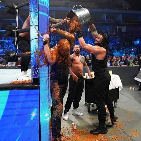 بہت محبت محبت کرتے تھے 
مرشد❤🙏
خیر آج تو انھیں نے عید مبارک بھی نہیں کہا🕷💔
It's time for Payback ❤