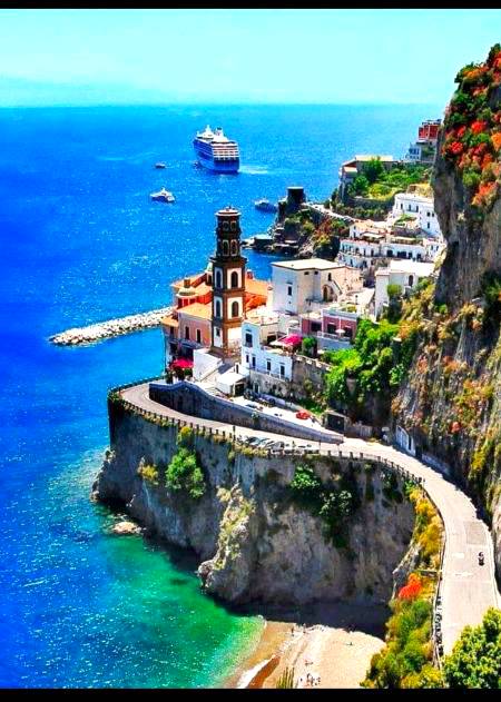 Scenic view of road of Italy!