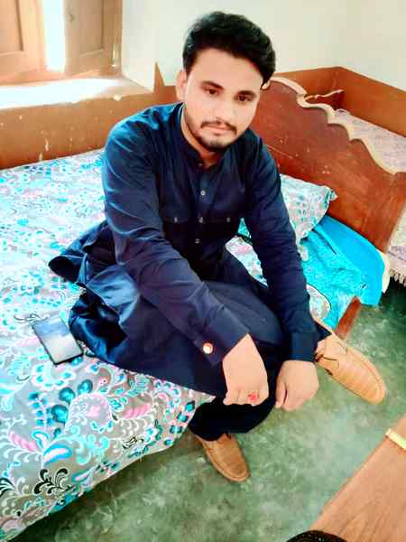 تیرے بغیر دل کی کیا حالت ھے تم کیا جانو 💔💔💔

مل کر بتاۓ گے یہ دل کتنا تڑپا ھے تم سے دور رہ کہ💔