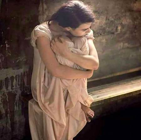 وہ کہتا ھے__ پھر سے دل لگاٶ
خسارے پر خسارہ کس لیے جی؟