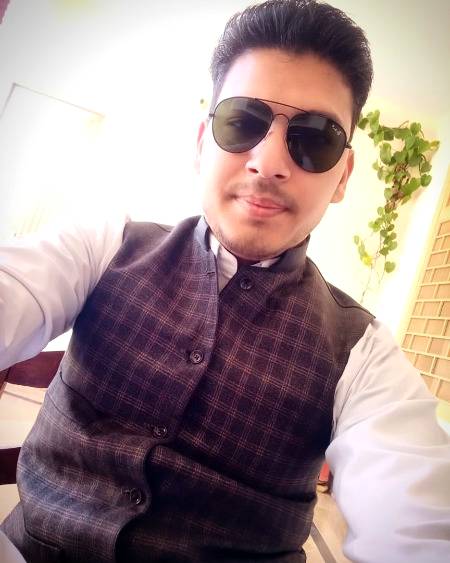 koi hy helloow hi krdo hmko