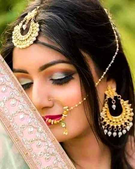 میں جمالِ فطرتِ حسن ہوں مری ہر ادا ہے حسین تر🙆🤷🙋
جو جھکوں تو شاخ گلاب ہوں جو اٹھوں تو ابر بہار ہوں🥀🌹