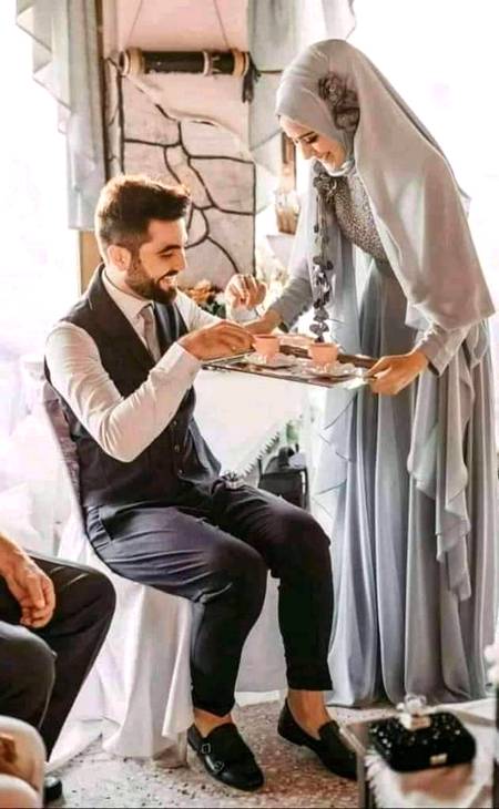 میرا عشق ماہ رمضان جیسا💞
تیری یادیں مغرب کی اذان جیسی😍