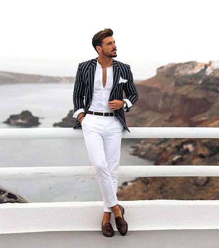 زیادہ علم سیکھنے سے بہتر ہے
تھوڑا سا ادب سیکھ لیا جائے