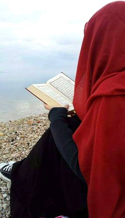 دل پاک نہیں تو پاک ہو سکتا نہیں انسان

ورنہ ابلیس کو بھی آتے تھے وضو کے فرائض بہت۔