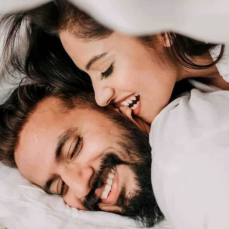 میرا ہر دن خوبصورت بنا دیتا ہے تمہارا ساتھ 😍
چند لمحوں کی باتیں اور کچھ پَل کا مسکرانا 😘
💥❗