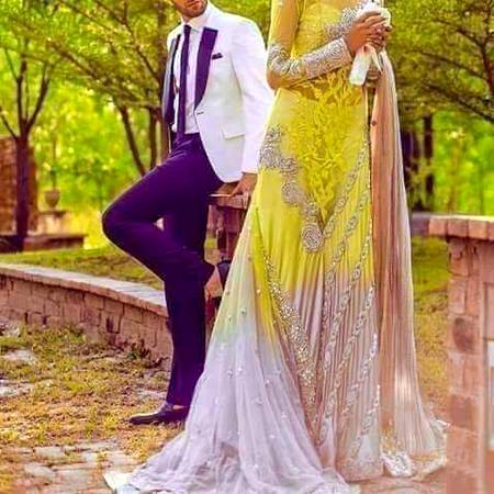 ہمیں دونوں جہاں میں ایک خواہش ہے فقط تیری🥀
نہ غم دوزخ کا رکھتے ہیں نہ ہم کو شوقِ جنت ہے🥀

 ❤️