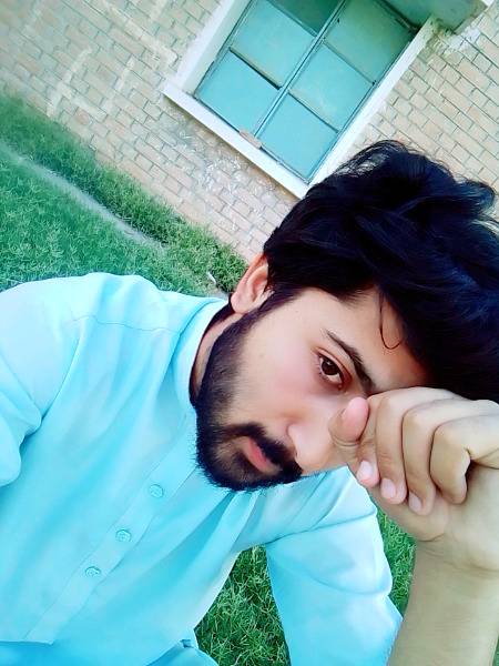 مجھے اپنی حد میں رہنا پسند ہے۔۔
لوگ اسے غرور سمجھتے ھیں۔۔ ⁦✌️