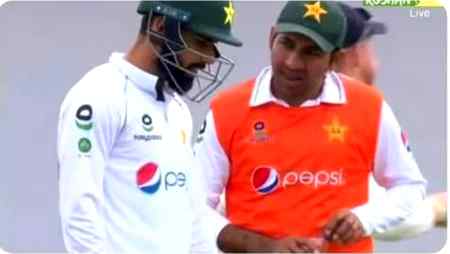 Sarfraz kabi captain tha team ka aj usy pani wala bna di🤷♂️🤷♂️🤷♂️🤷♂️🤷♂️