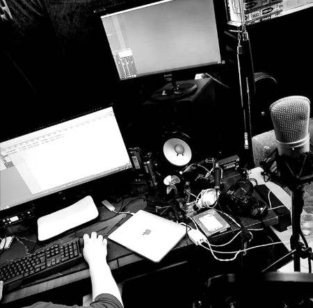 "Studio"