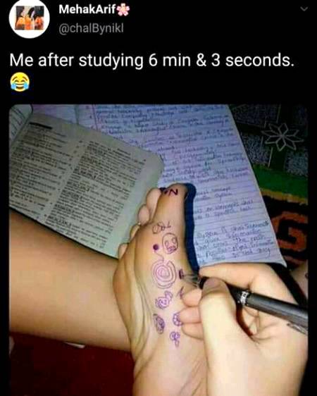 Main Hands pr krti Aisa...