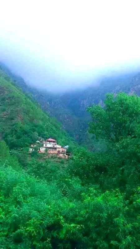 طاقت تو ہم تمہیں وقت آنے پر بتائنگے
شہر تیرا ہوگا حکومت ہم کرینگے