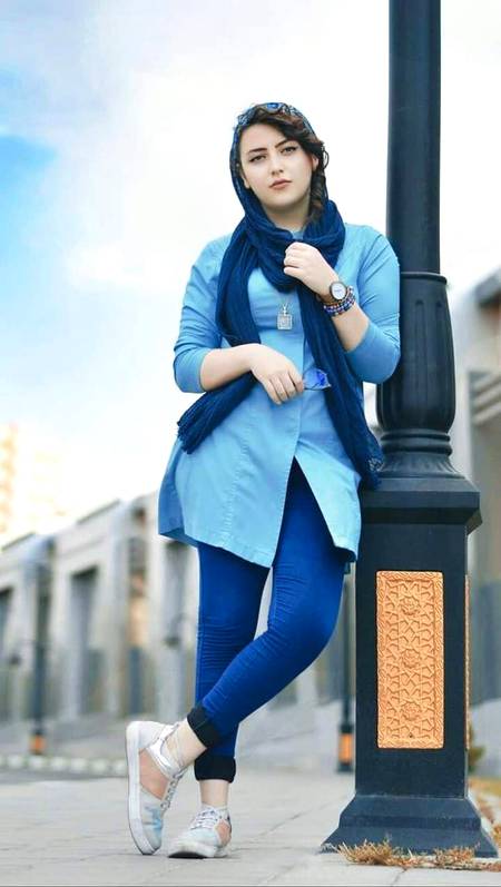 کیا خبر اب وہ کہاں رہتا ھے،💘
خوش رھے یار جہاں رہتا ھے..!!!💘💘