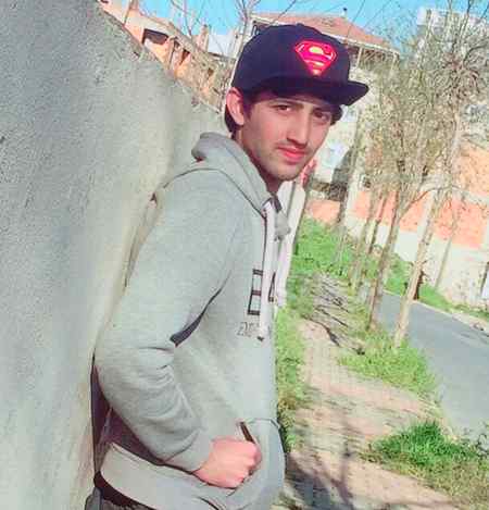 Taqdeer ma bicharna likha tha shaid ....hum chah kr bhi sath nhi rahy ...irfan