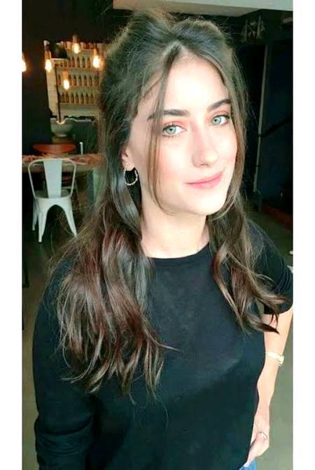 Hazal Kaya!