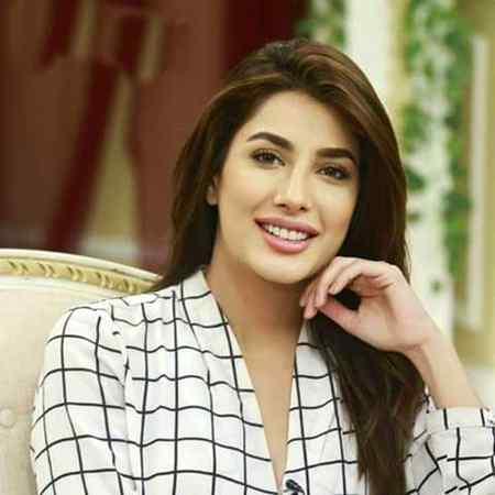 Jisy dekha isy mukhlis jana π·π·π. ..
Nigahon ny bary dhoky diye hain Sahib. ..π