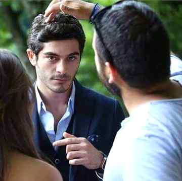 _تھوڑا  غصیلہ ضدی تو ہوں میں  
  لیکن تا قیامت نبھانے والا ہوں ❤️
Smart💕