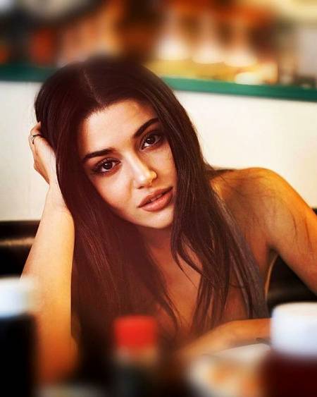 Turkish Celebs image