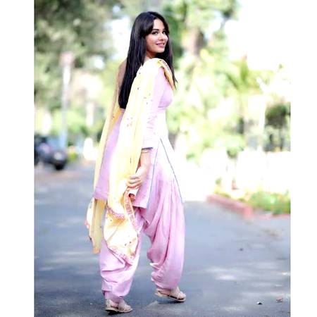Mandy takhar