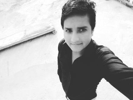 ہاں آج درد کی وہ شدت ہے
جس میں کہتے ہیں موت بہتر ہے💔