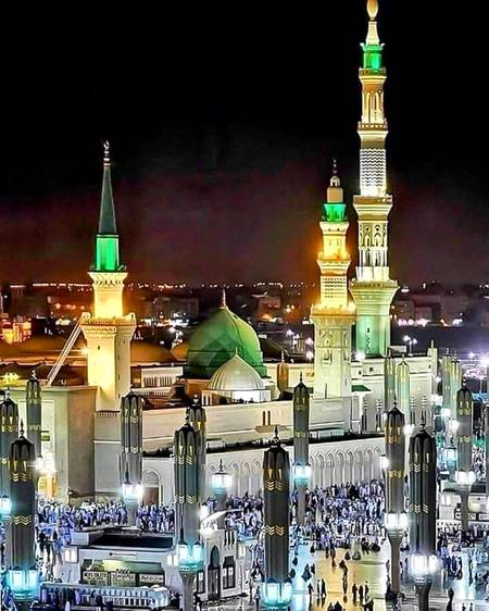 آنسو آنسو ہے فریادی اور عرضِ کرم ہچکی ہچکی دھڑکن دھڑکن دیتی ہے صدا سرکارؐﷺ توجہ فرمائیں😭🙏
اِک میں ہی نہیں پوری امّت ساری دنیا ساری خلقت تکتی ہے رستہ رحمت کا سرکارؐﷺ توجہ فرمائیں😭🙏
میں کر کے ستم اپنی جاں پر قرآن سے "جَاوکَ" پڑھ کر
آیا ہوں بہت شرمندہ سا سرکارﷺؐتوجہ فرمائیں
صلی اللّٰہ تعالٰی علیہ وآلہٖ وبارک وسلم❤