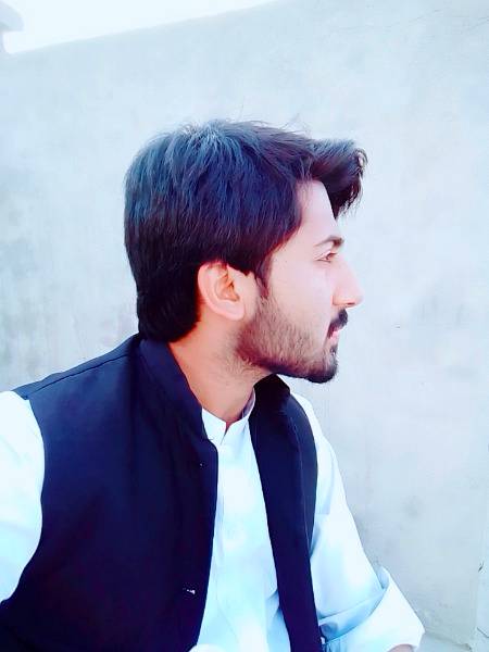مزاج کا تلخ ، انا زادہ ضدی ہوں میں... 
المختصر ، تمھارے بس کا   نہیں ہوں میں....