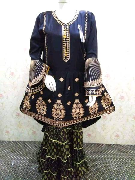 Ladies 2 pcs sute shirt trouser stitched just RS 1850 contact me 03132209050
