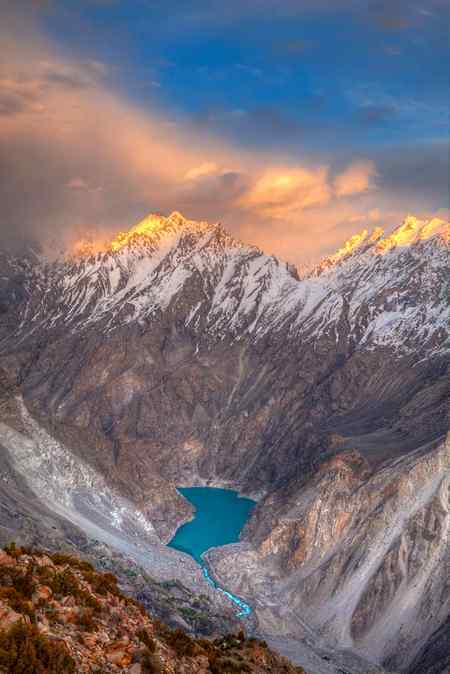 Attabad lake hunza