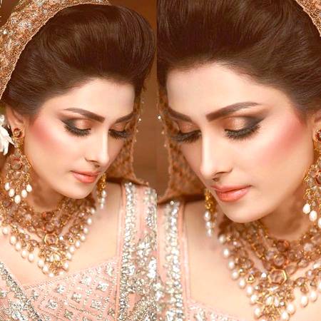 Ayeza khan...