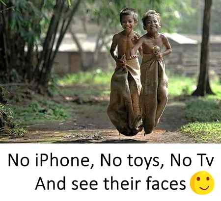 Khushi k liye cheezon ki zarorat nhi hoti