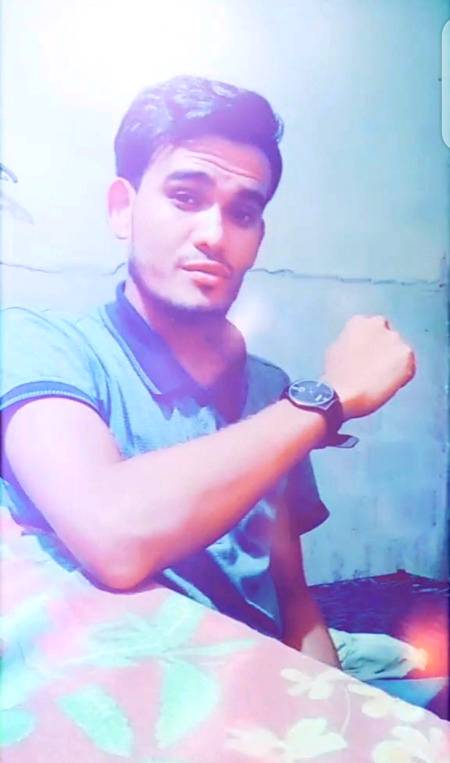 تلخ حیات سے گھبرا کر تجھے سوچا بہت پر پکارا نہیں __ 🖤🥀"
