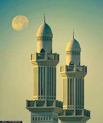 Bahrain Mosque twin tower Architecture & Moon💕💕