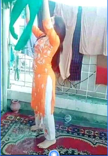 Dua kro yaro bs srf ak asi biwi dy dy Allah or kch b nh chye🙈