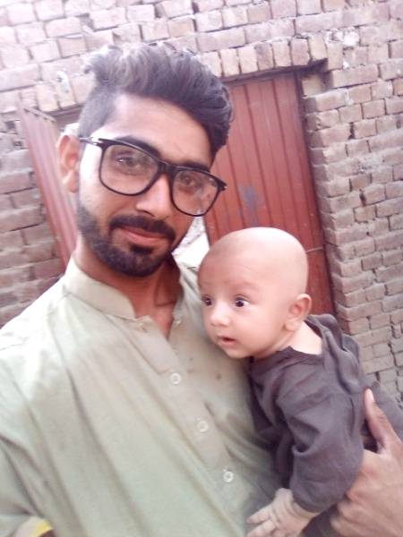 Cute na Ma Or Mera Cute Chota Or Sweet Cousin 🥰🥰🥰😘😘😘😘😘