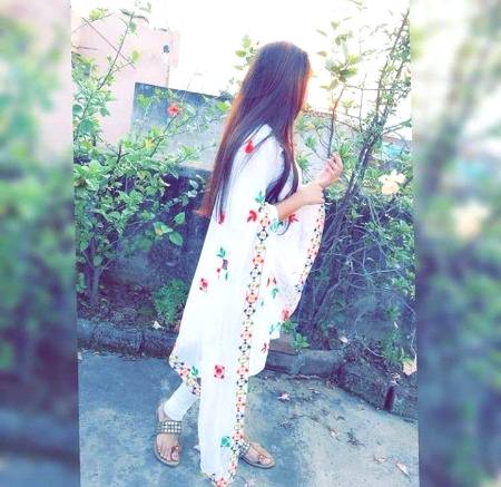 موت آ جائے غالب پر کبھی دادو کو میرا کوئ چھوٹی سی بھی غلطی نظر نہ آئیں قسم سے انٹر نیشنل لیکچر سٹارٹ ہو جاتا ہے پھر نہ بابا اور نہ بھائ کوئ نہیں بچا سکتا 

Aj main may attend kia hay lecture😉😏