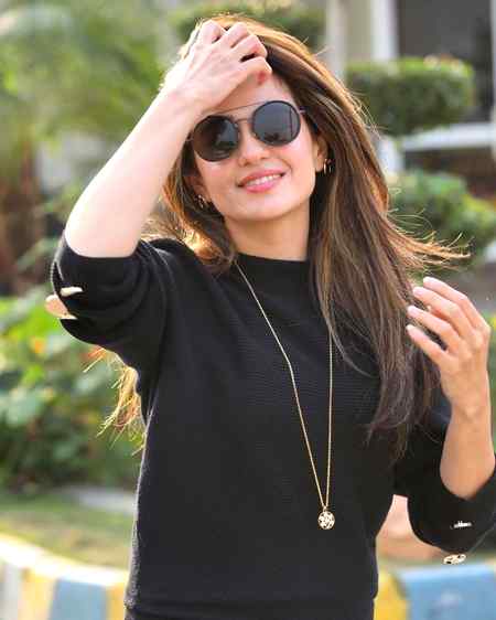 Zindgi sa yhi seekha ha🙂😃
Mehnat kro rukna nhee✌️👆halat kaise bhi ho💪👈
Kisi ke samne jhukna nhee😎😉👈