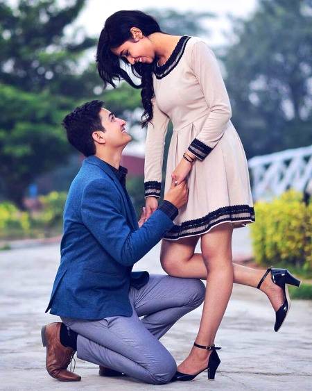 -"اس دور کے لوگوں میں وفا ڈھونڈ رہے ہو؟
بڑے نادان ہو صاحب،
زہر کی شیشی میں دوا ڈھونڈ رہے ہو__،،🔥🌸