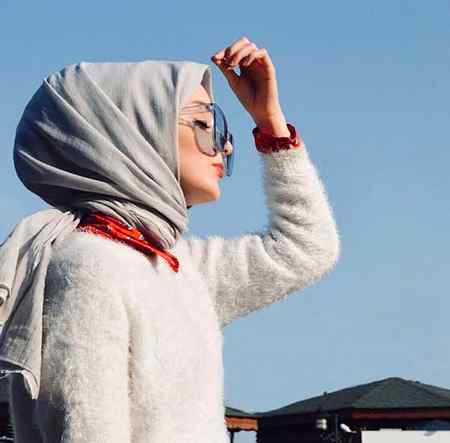 کانٹا ہے اور گلاب پہ انگلی اٹھائے گا ؟
یعنی تُو میرے خواب پہ انگلی اٹھائے گا ؟
یہ بھی اصول ہے مگر مجھ کو نہیں قبول
اچھا ہے جو ، خراب پہ انگلی اٹھائے گا ❤