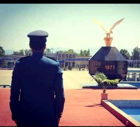 کبھی آؤ نہ رات میں چندن کی طرح🇮🇳... 
تمہیں چائے پلاؤں میں ابھی نندن کی طرح 🇵🇰